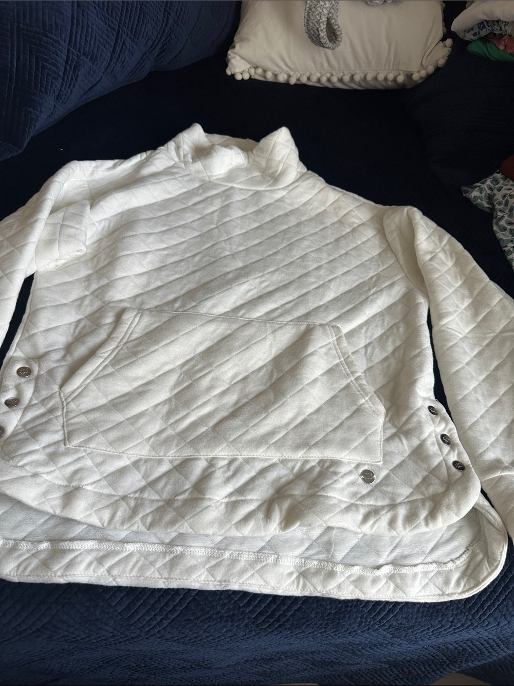 Jones New York White Quilted Mock Neck Pullover with Side Snap Details